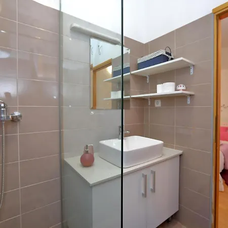 Studio 14656a Apartment Bibinje
