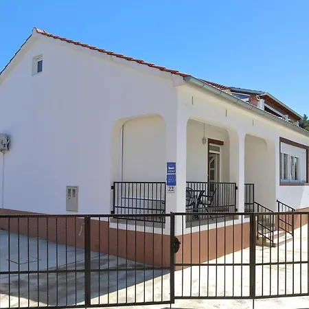 Studio 14656a