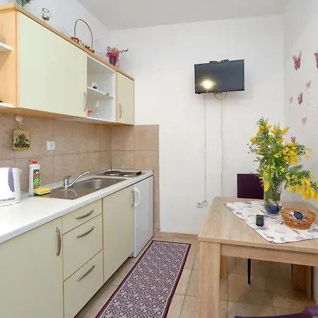 Studio 14656a Apartment *